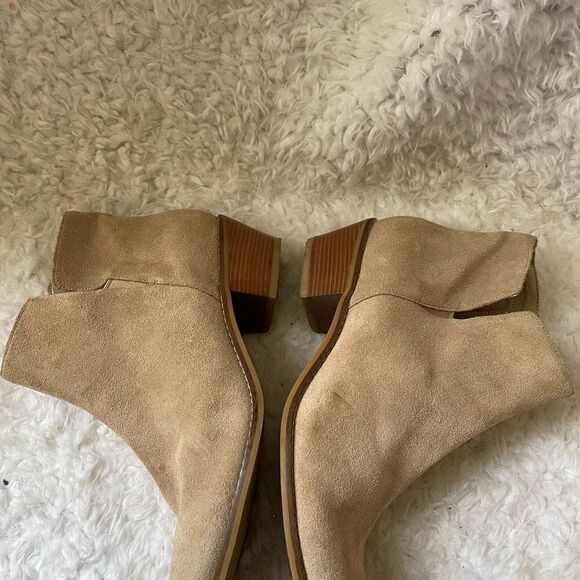 Cole Haan Grandos Signature Khaki suede ankle boots 2” heels size 10.5 - Picture 4 of 13